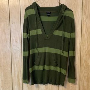 Rue 21 v neck hoodie sweater size xl